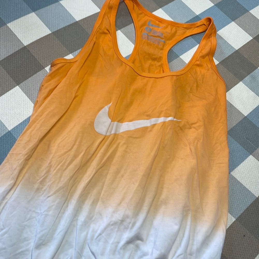 164 Nike tank top large